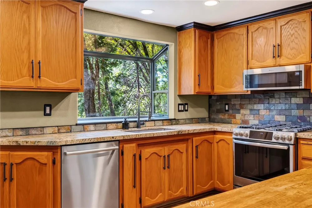6055 Timber Ridge Magalia, CA 95954