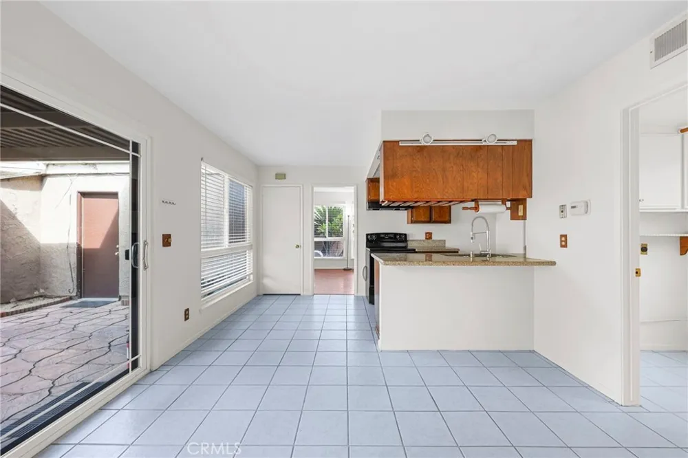 10441 Rutgers Way Stanton, CA 90680