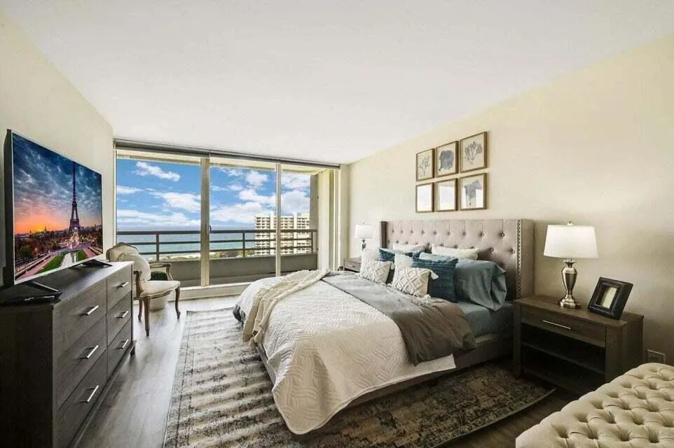 4201 OCEAN #1605 Boca Raton, FL 33431