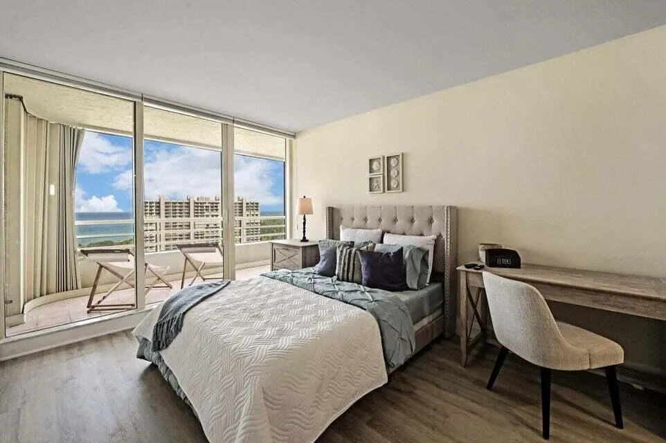 4201 OCEAN #1605 Boca Raton, FL 33431