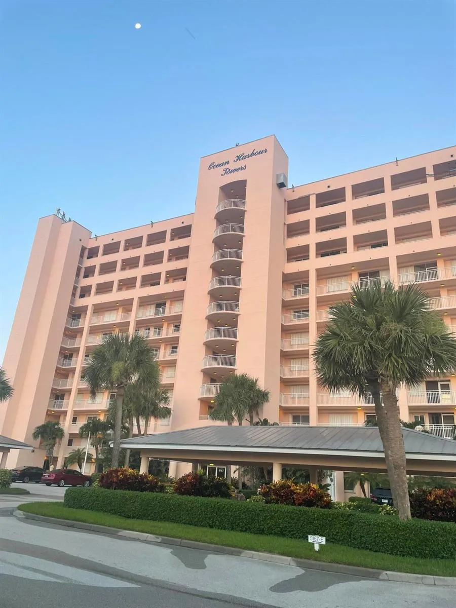 5167 HIGHWAY A1A #201 Fort Pierce, FL 34949