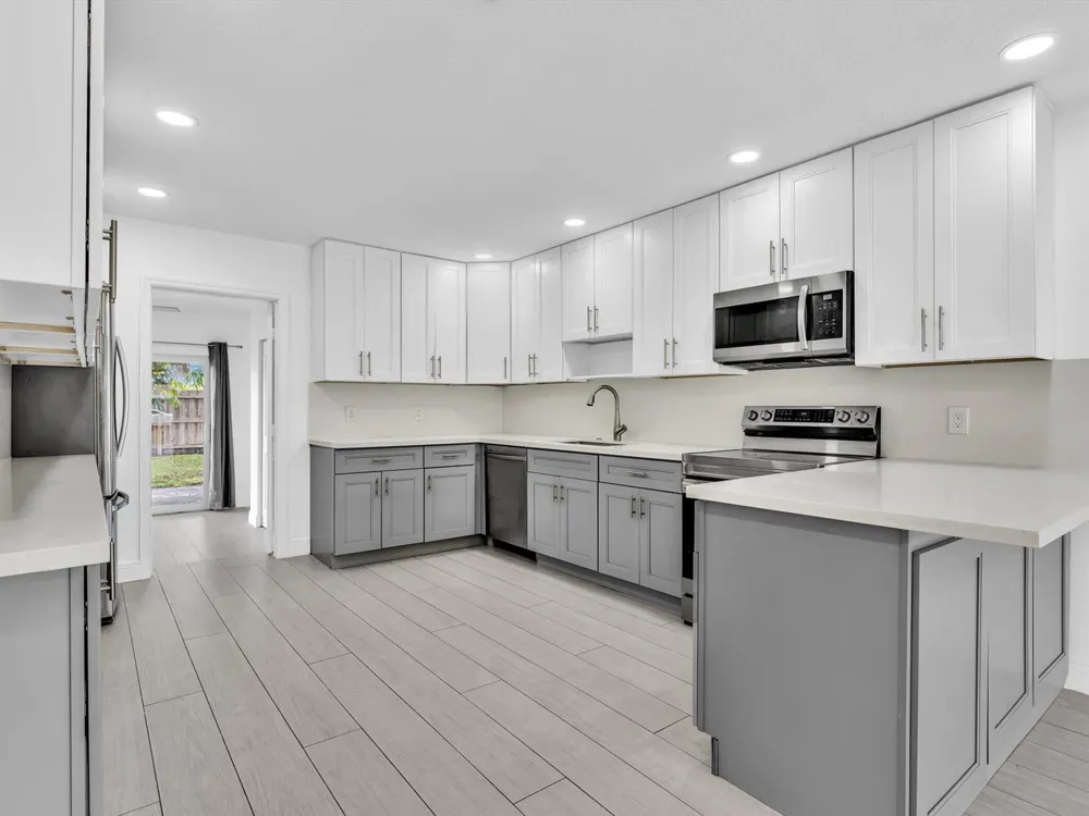 222 NE 9th Avenue Deerfield Beach, FL 33441