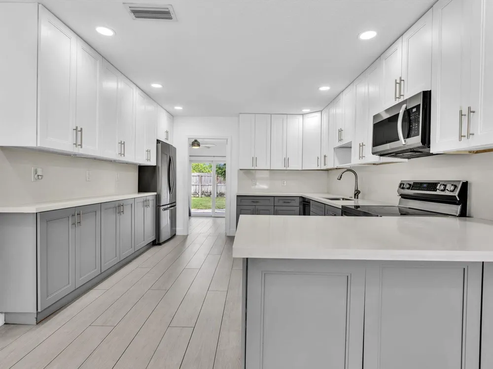 222 NE 9th Avenue Deerfield Beach, FL 33441