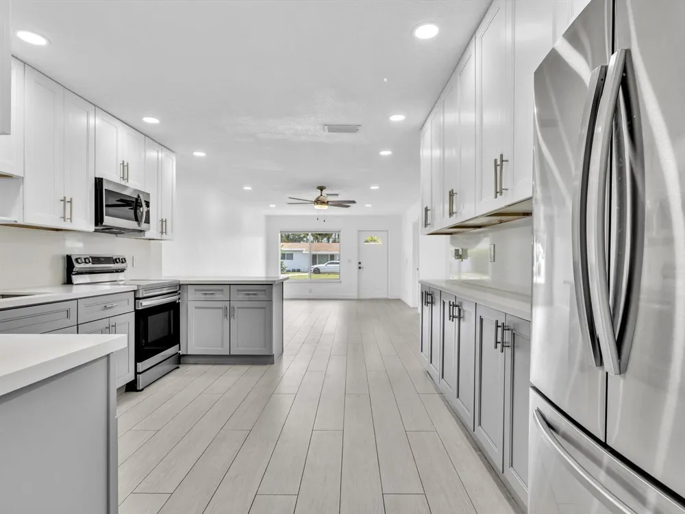 222 NE 9th Avenue Deerfield Beach, FL 33441
