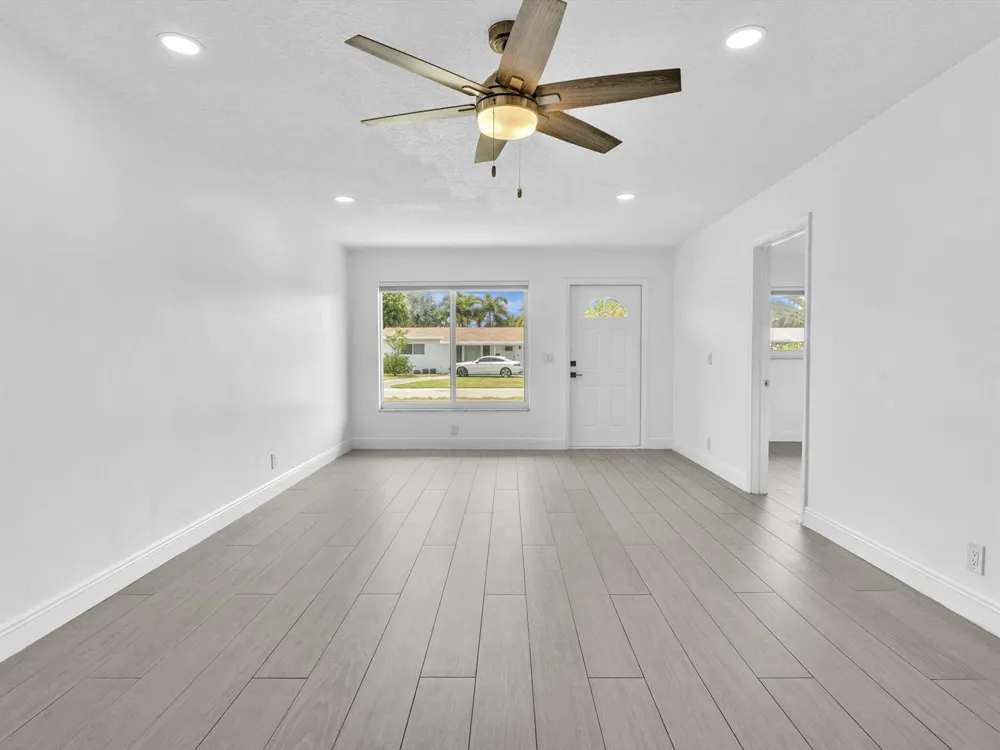 222 NE 9th Avenue Deerfield Beach, FL 33441