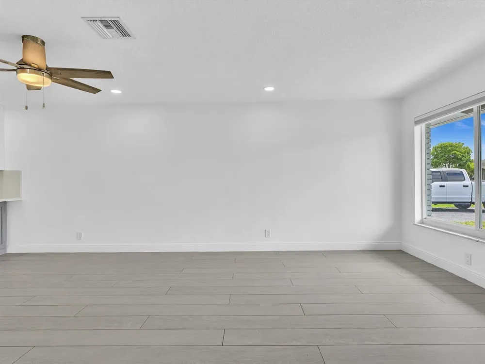 222 NE 9th Avenue Deerfield Beach, FL 33441