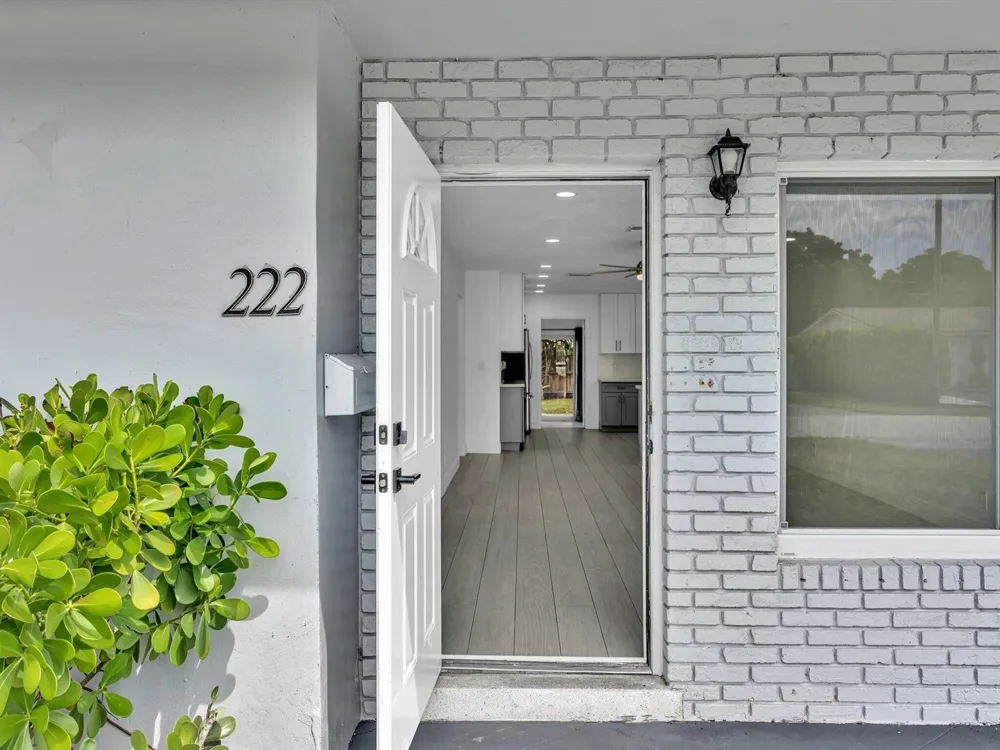 222 NE 9th Avenue Deerfield Beach, FL 33441