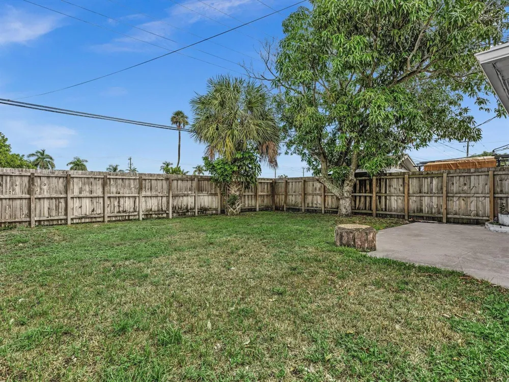 222 NE 9th Avenue Deerfield Beach, FL 33441