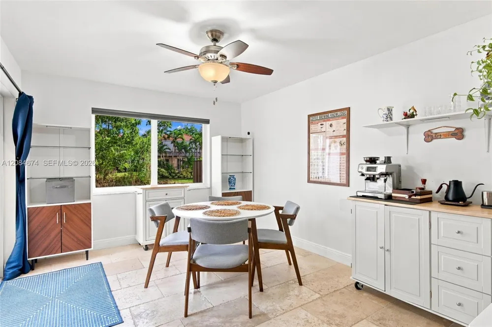 10830 NW 12th Pl Plantation, FL 33322
