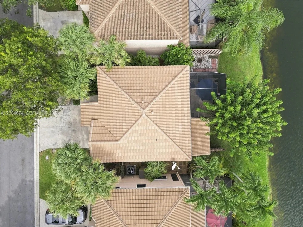 10830 NW 12th Pl Plantation, FL 33322