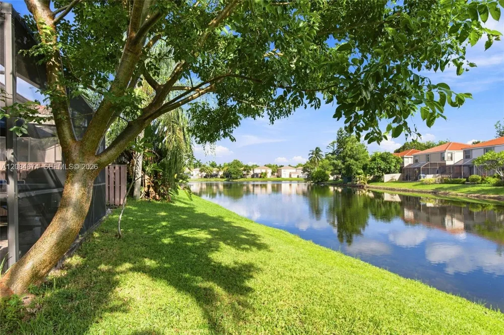 10830 NW 12th Pl Plantation, FL 33322