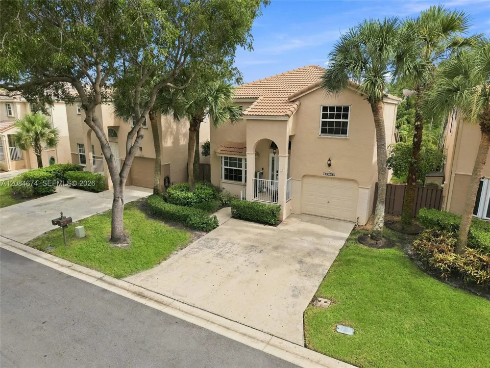 10830 NW 12th Pl Plantation, FL 33322