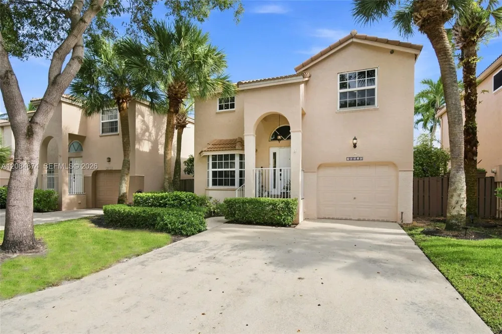 10830 NW 12th Pl Plantation, FL 33322