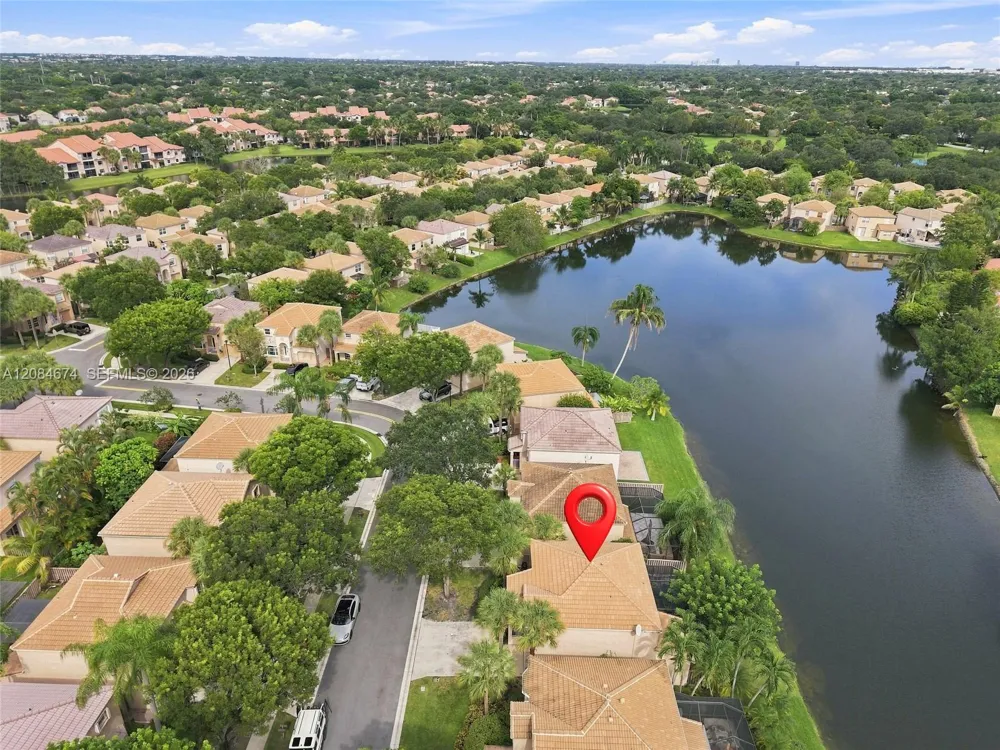 10830 NW 12th Pl Plantation, FL 33322
