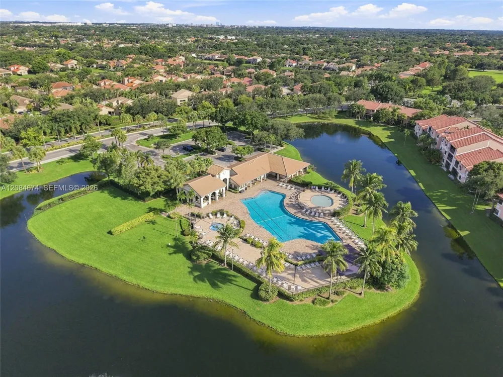 10830 NW 12th Pl Plantation, FL 33322