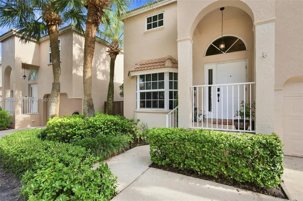 10830 NW 12th Pl Plantation, FL 33322