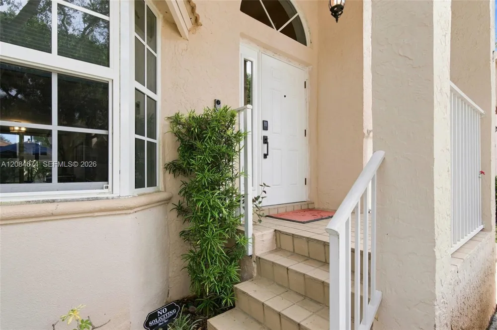 10830 NW 12th Pl Plantation, FL 33322