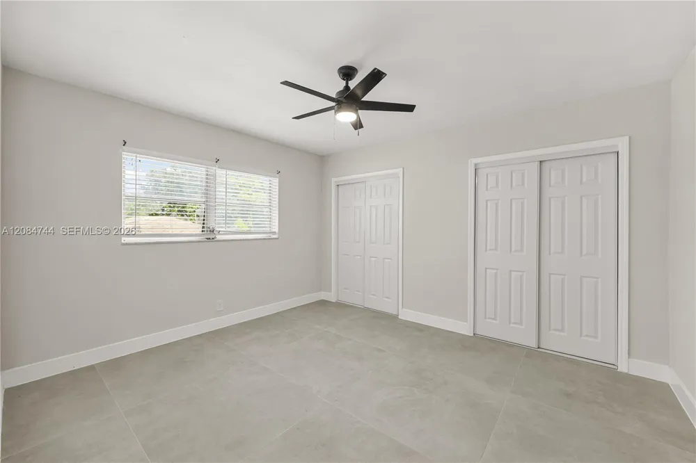 2418 Polk St #204 Hollywood, FL 33020