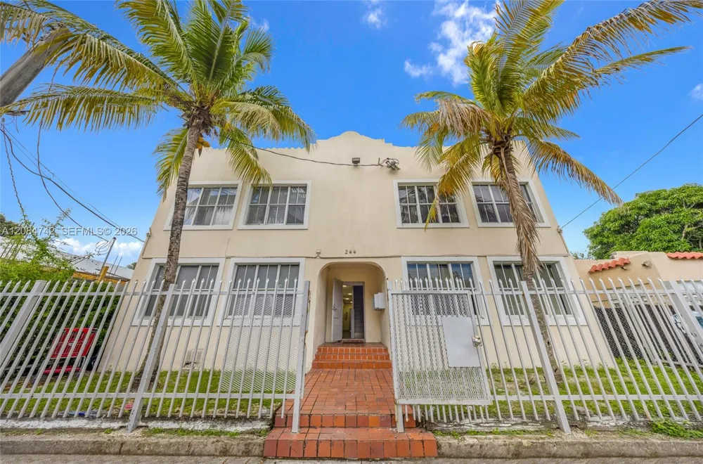 244 NW 34th St Miami, FL 33127