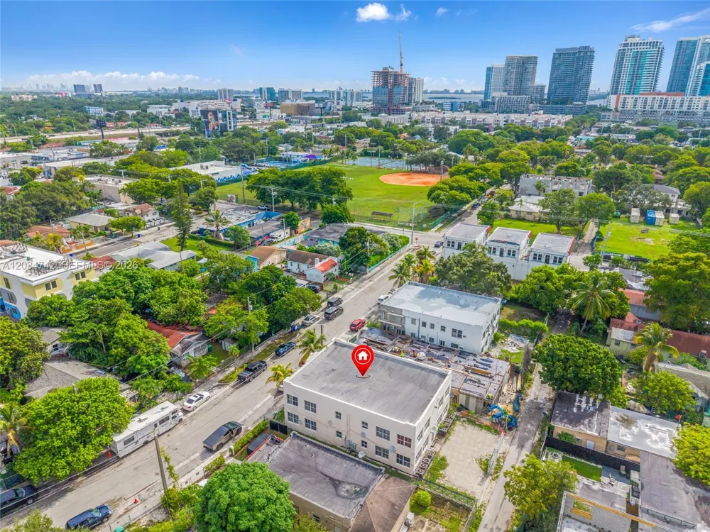 244 NW 34th St Miami, FL 33127