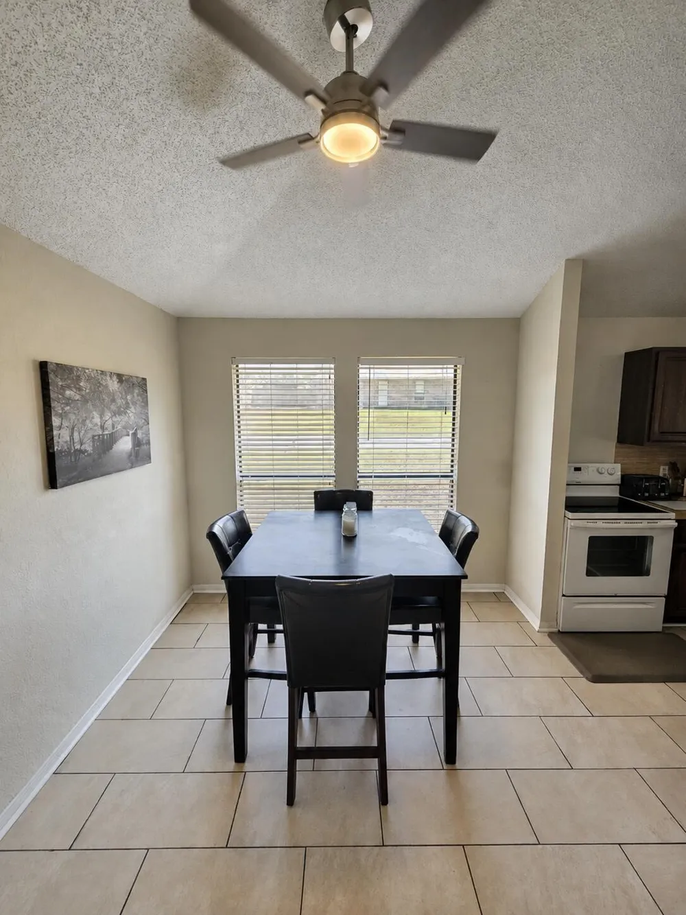 5505 Oak Brook Road Arlington, TX 76016