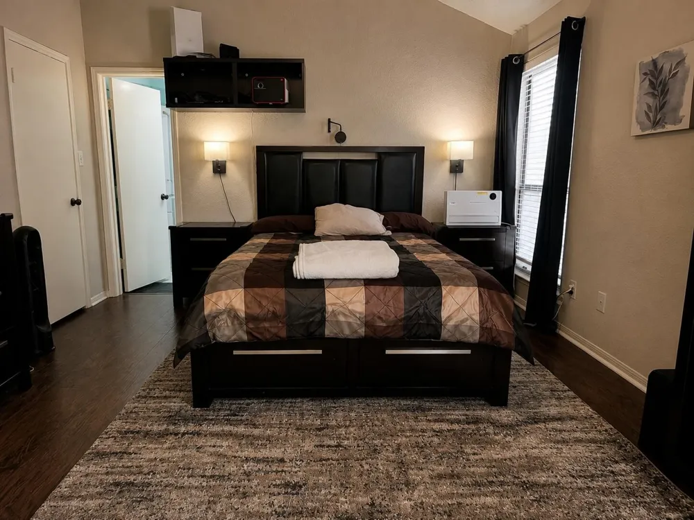 5505 Oak Brook Road Arlington, TX 76016