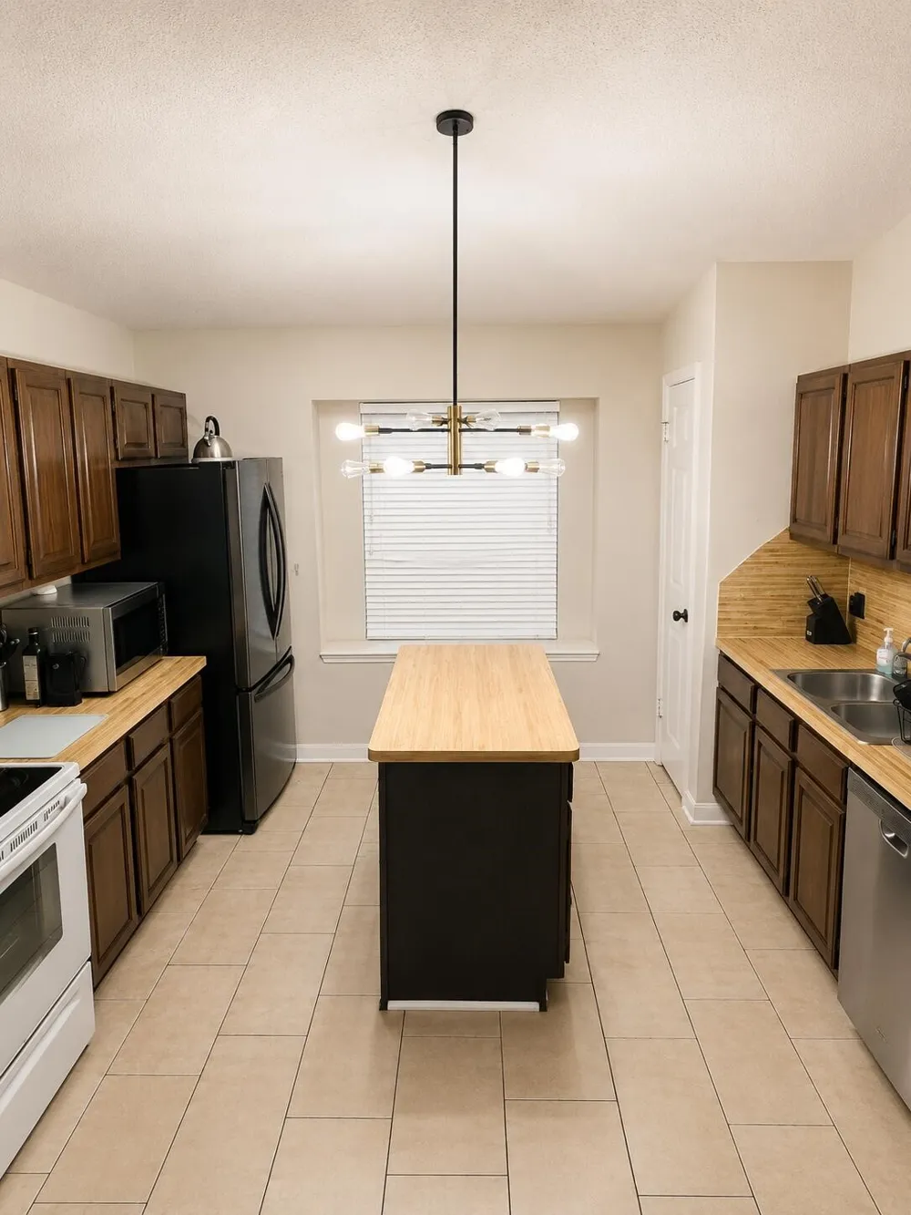 5505 Oak Brook Road Arlington, TX 76016