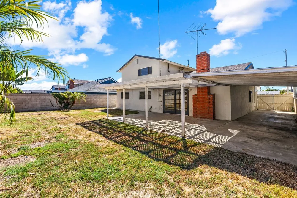 19742 Potomac Lane Huntington Beach, CA 92646