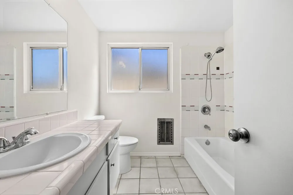 19742 Potomac Lane Huntington Beach, CA 92646