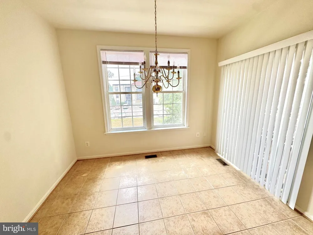 3381 BEECHCLIFF DRIVE Alexandria, VA 22306