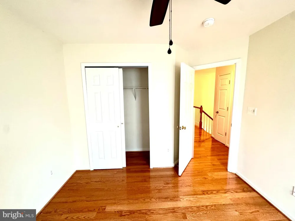 3381 BEECHCLIFF DRIVE Alexandria, VA 22306