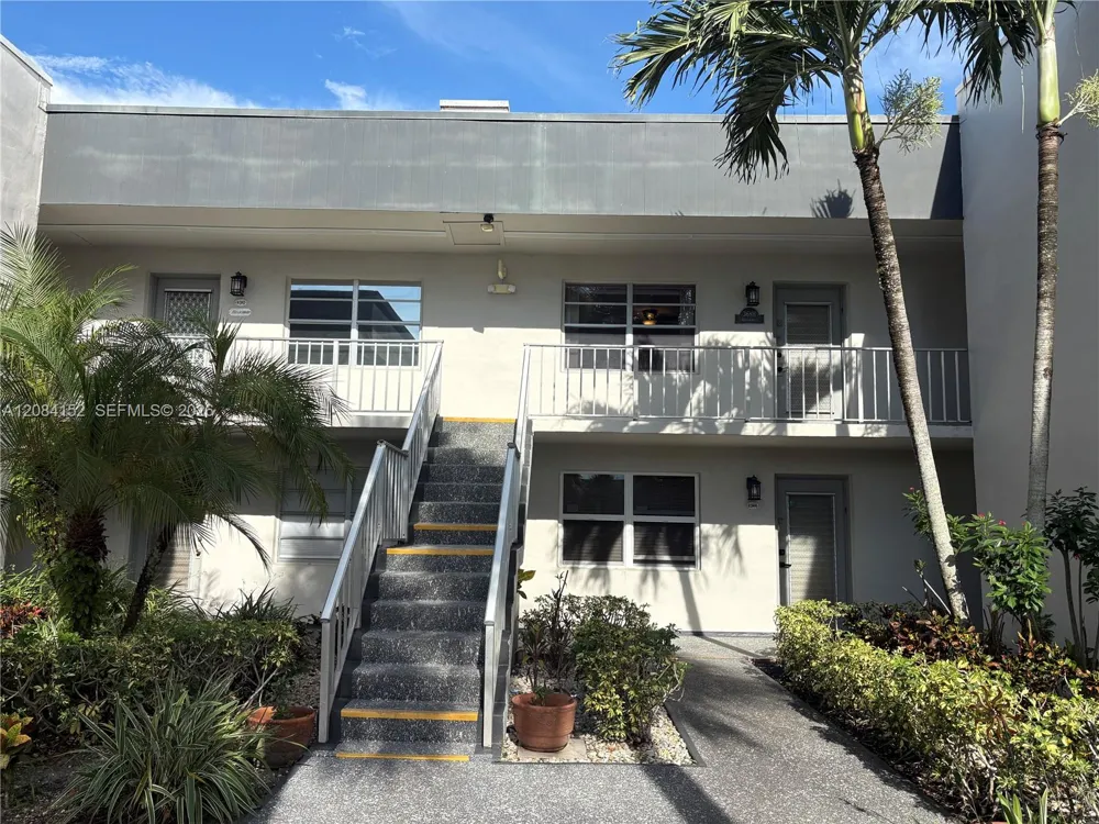 368 Burgundy H #368 Delray Beach, FL 33484
