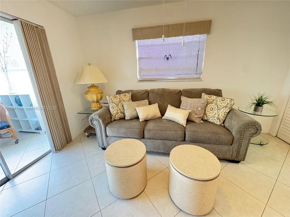 368 Burgundy H #368 Delray Beach, FL 33484