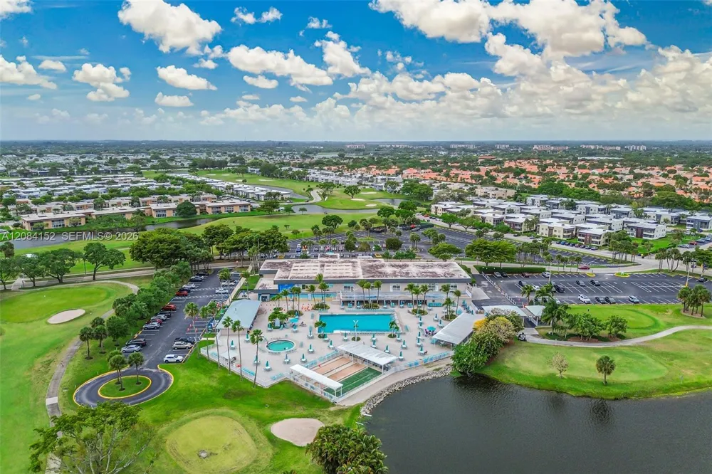368 Burgundy H #368 Delray Beach, FL 33484
