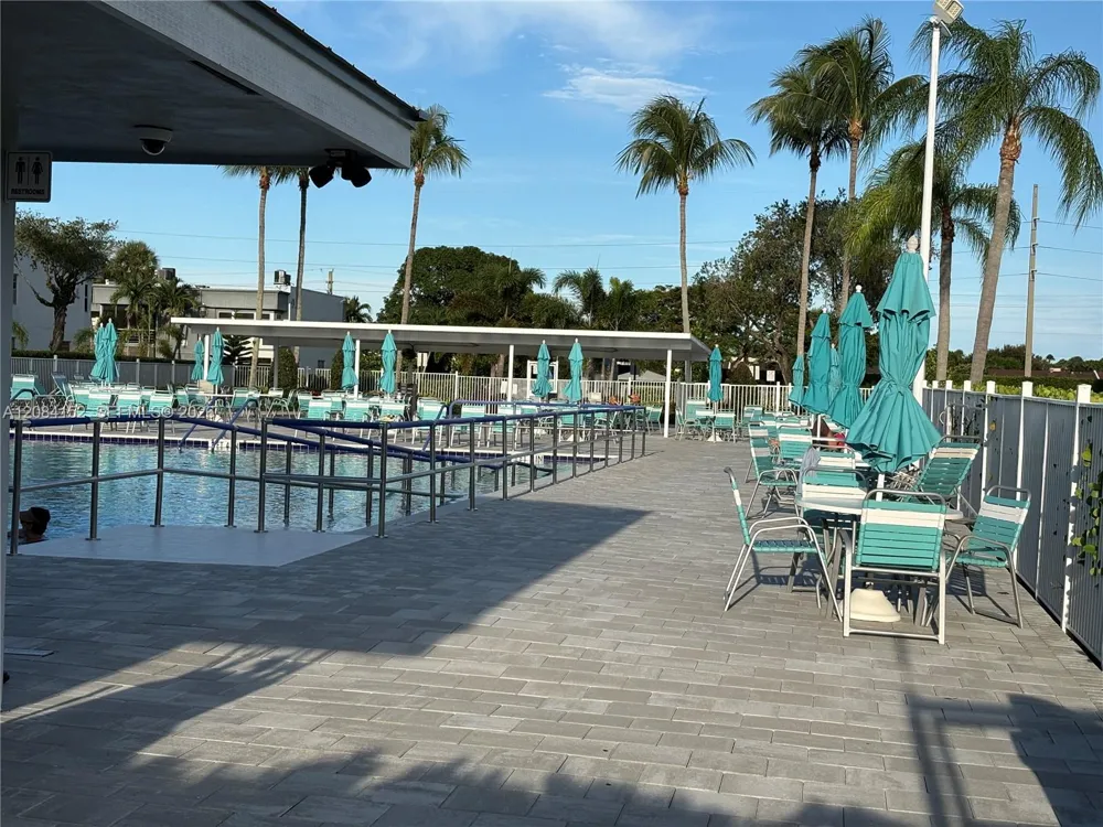 368 Burgundy H #368 Delray Beach, FL 33484