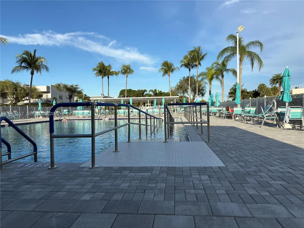 368 Burgundy H #368 Delray Beach, FL 33484
