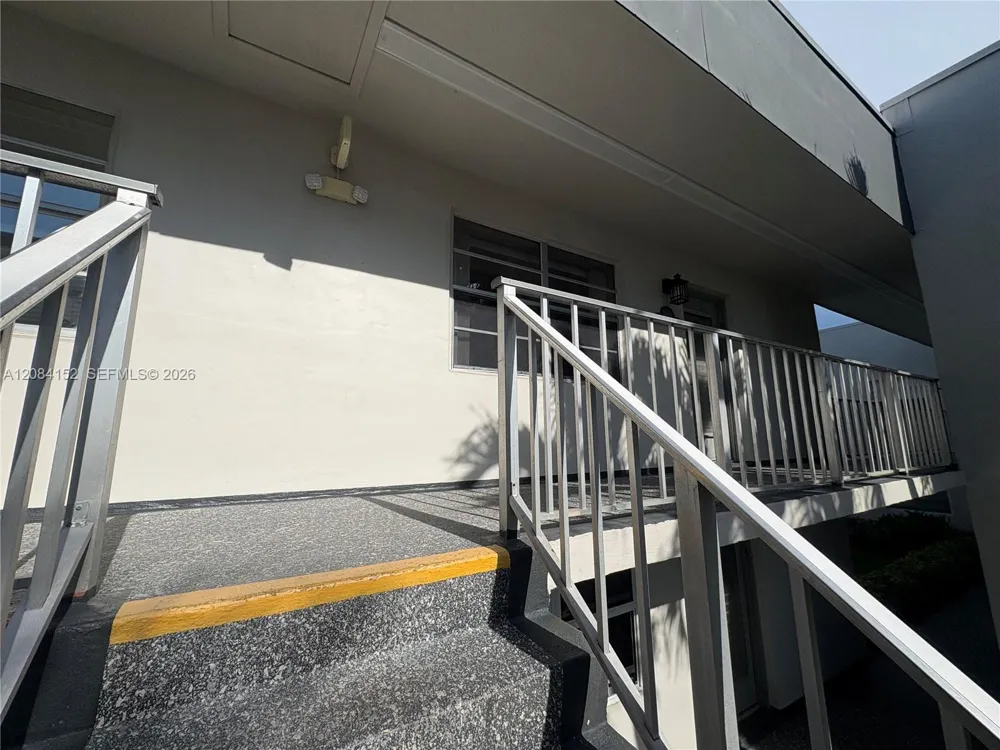 368 Burgundy H #368 Delray Beach, FL 33484
