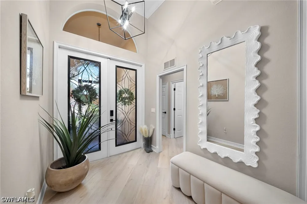 Manchester Drive Naples, FL 34114