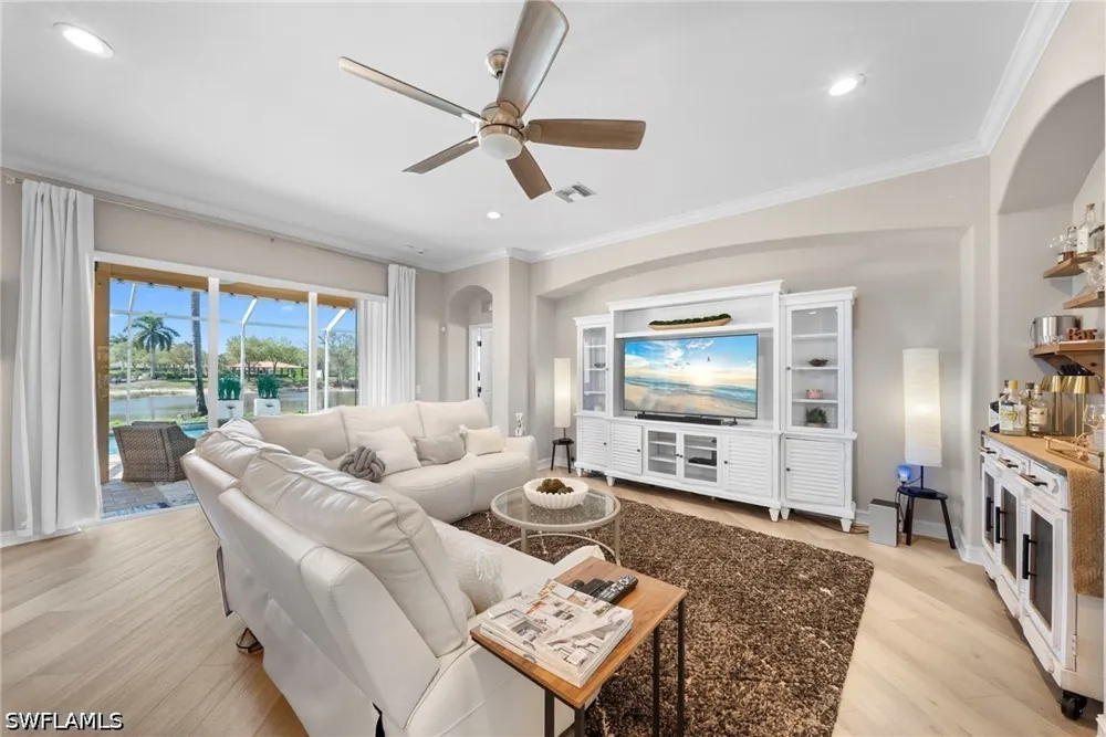 Manchester Drive Naples, FL 34114