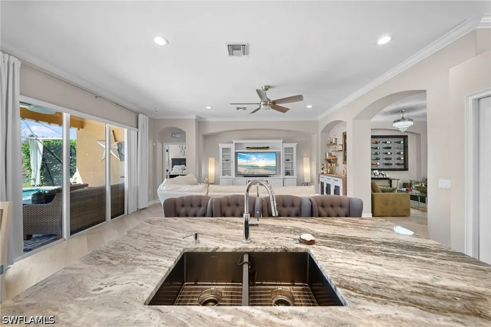 Manchester Drive Naples, FL 34114