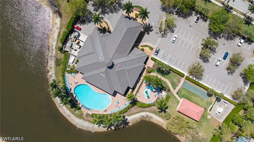 Manchester Drive Naples, FL 34114