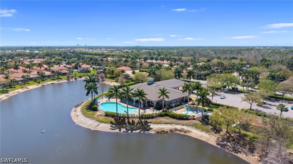 Manchester Drive Naples, FL 34114