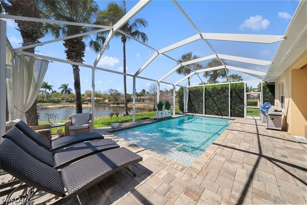 Manchester Drive Naples, FL 34114