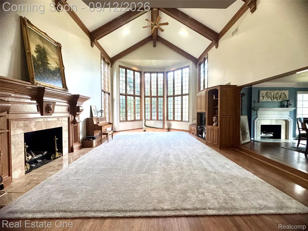 1982 Heritage Hill Court Rochester Hills City, MI 48306
