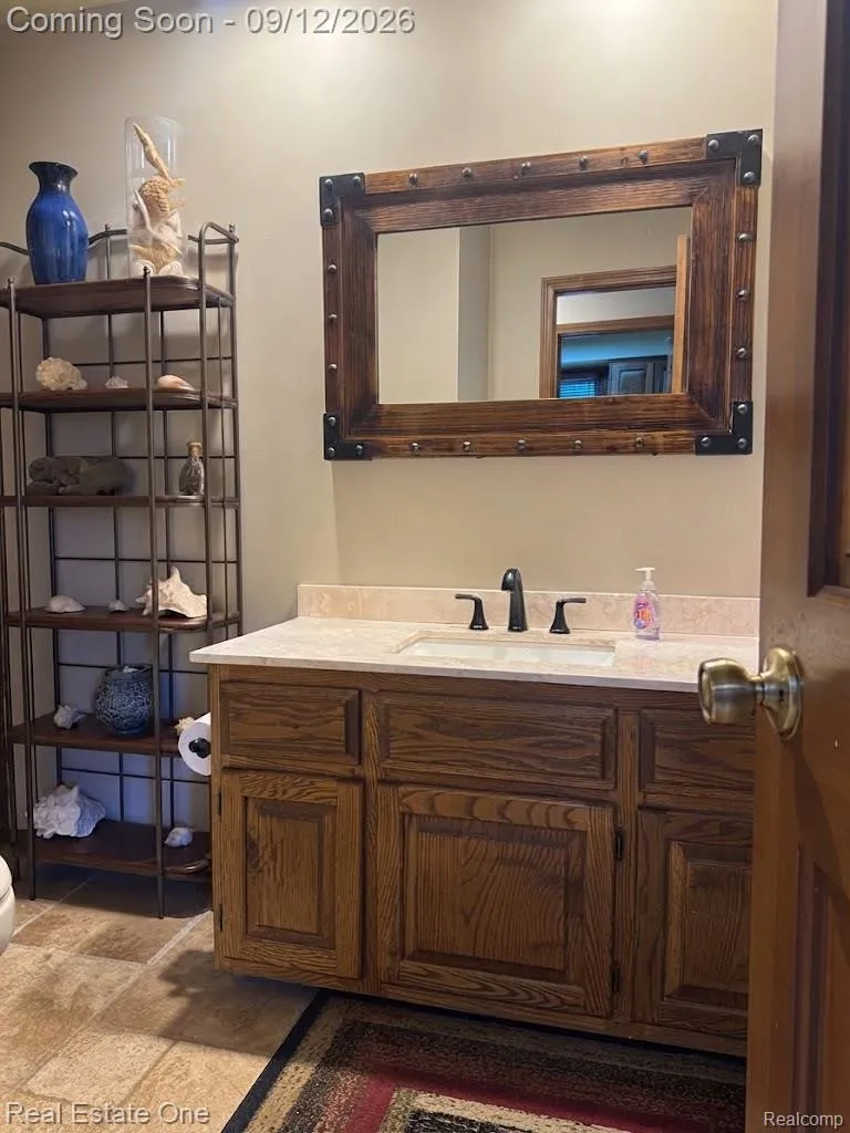 1982 Heritage Hill Court Rochester Hills City, MI 48306