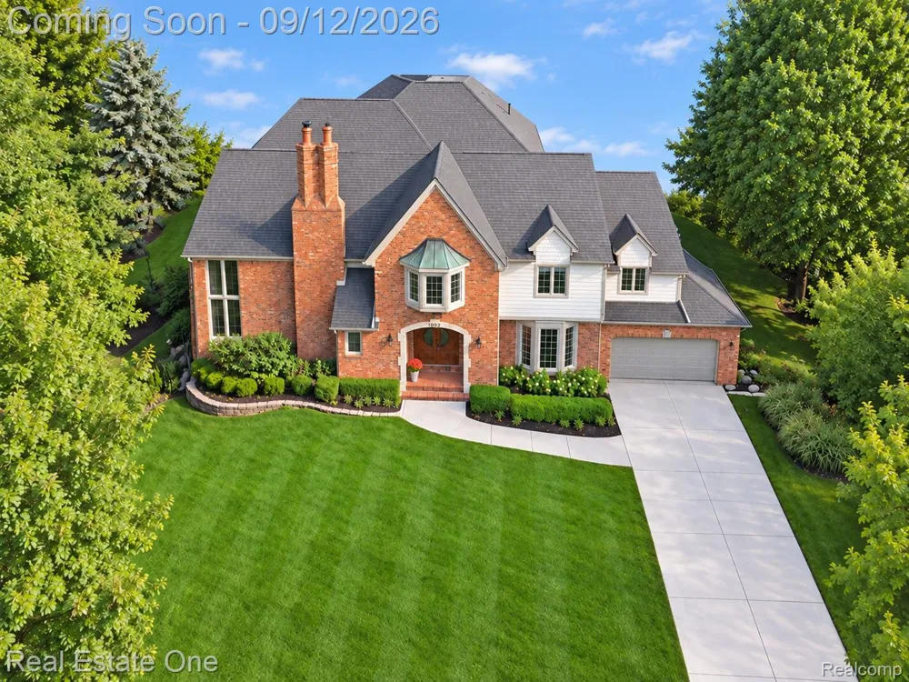 1982 Heritage Hill Court Rochester Hills City, MI 48306
