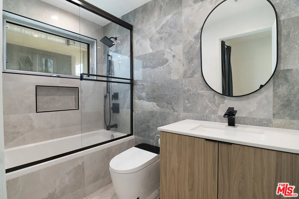 1236 Fairfax Avenue #4 West Hollywood, CA 90046