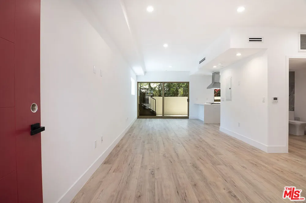1236 Fairfax Avenue #4 West Hollywood, CA 90046