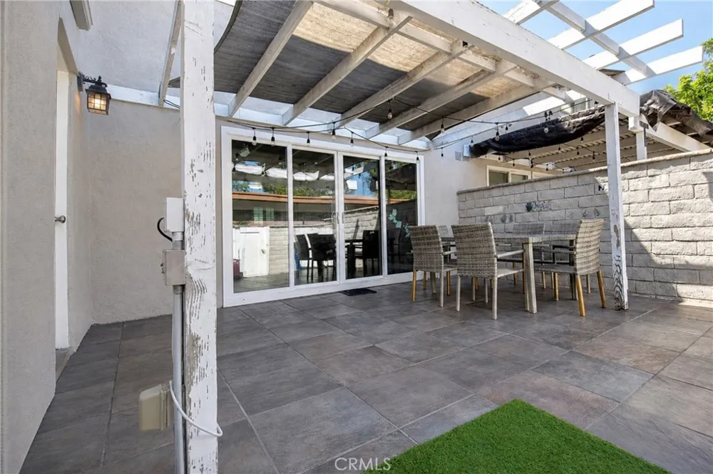21946 Lakeland Lake Forest, CA 92630