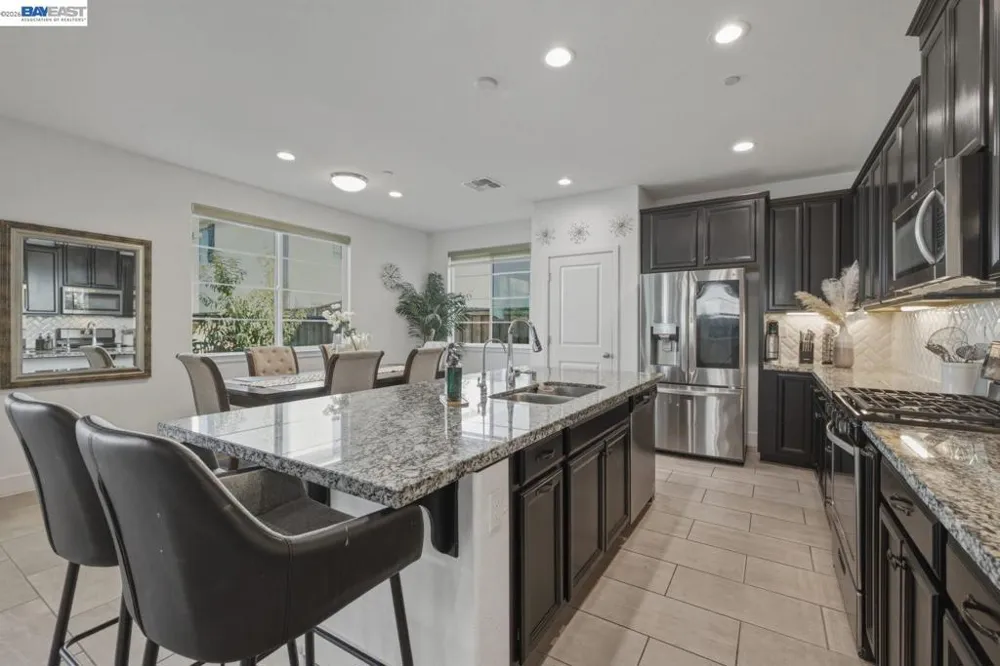 1658 S Gobind Blvd Mountain House, CA 95391